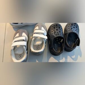 Both Cat & Jack Kids' Gray and White Velcro Sneakers
